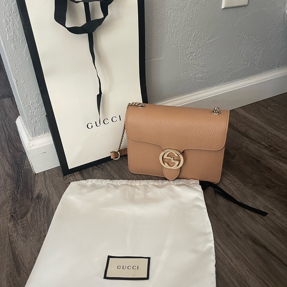 Authentic Gucci crossbody - Picture 4 of 11